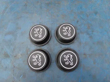 4 centres de roues Peugeot 205 