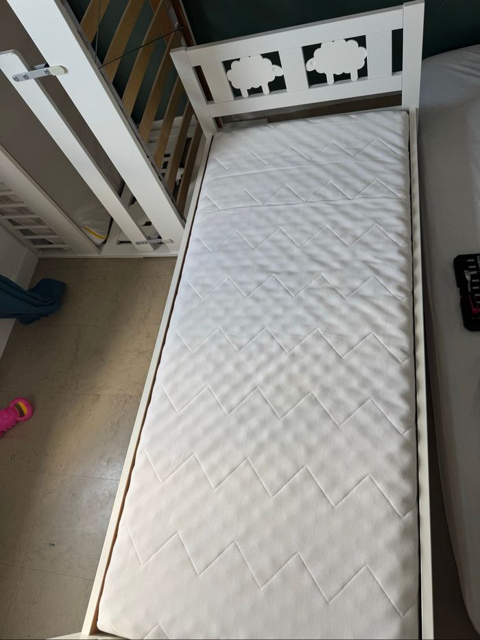 Lit ikea