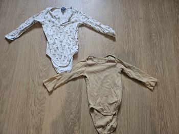 Lot 2 bodys 24 mois 