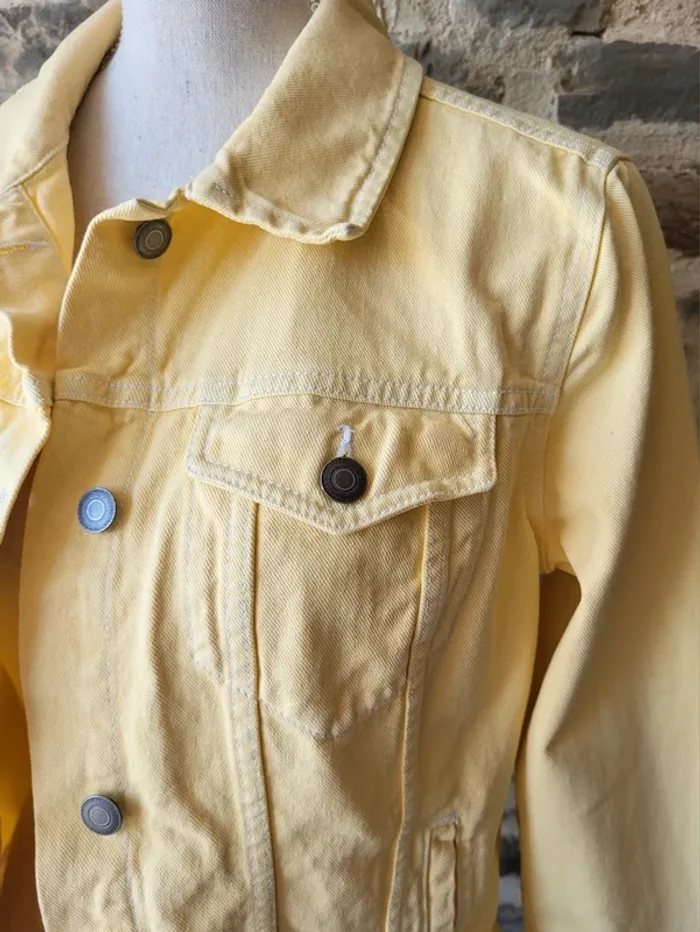 Veste en jean jaune Kiabi Taille 38 - photo numéro 3