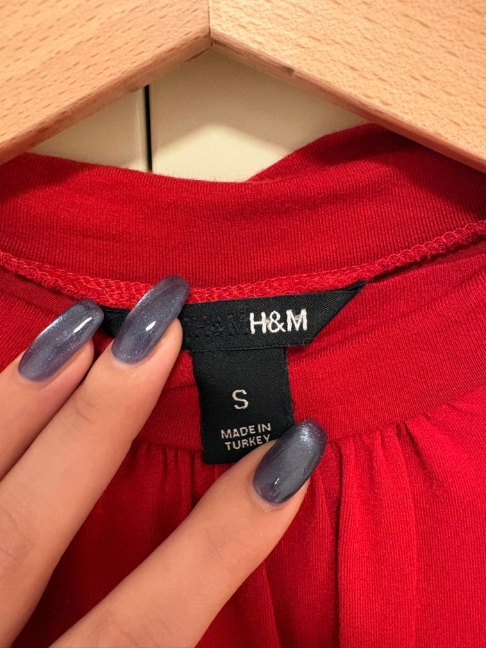 Haut rouge - photo numéro 5