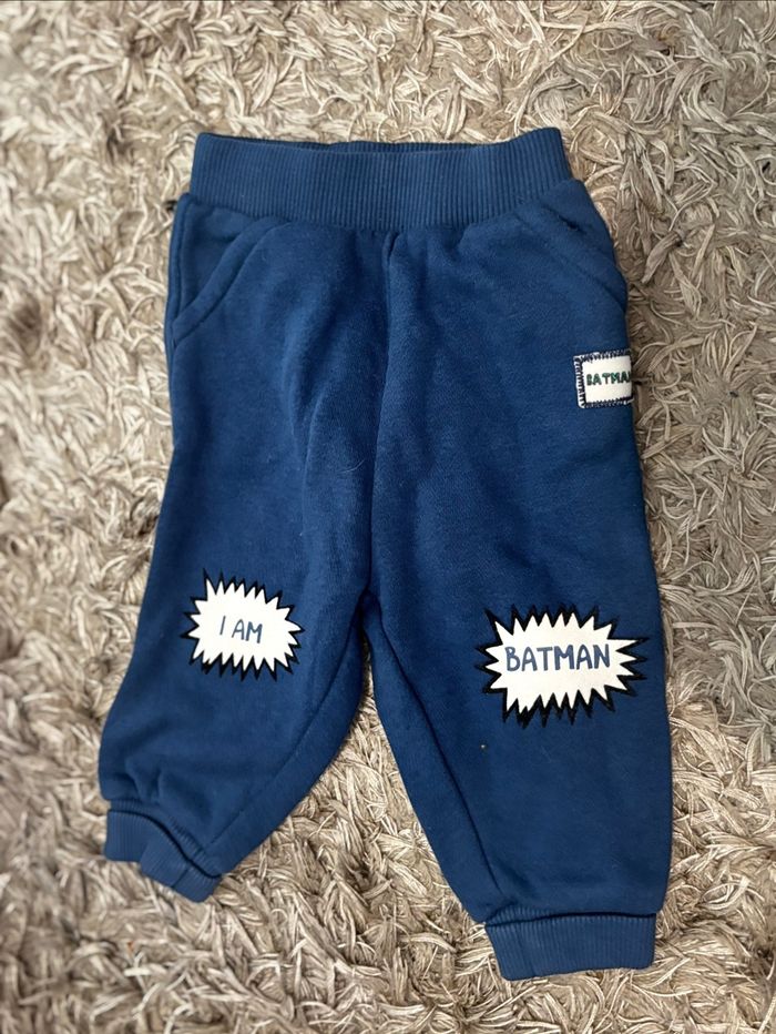 2 pantalons - photo numéro 2