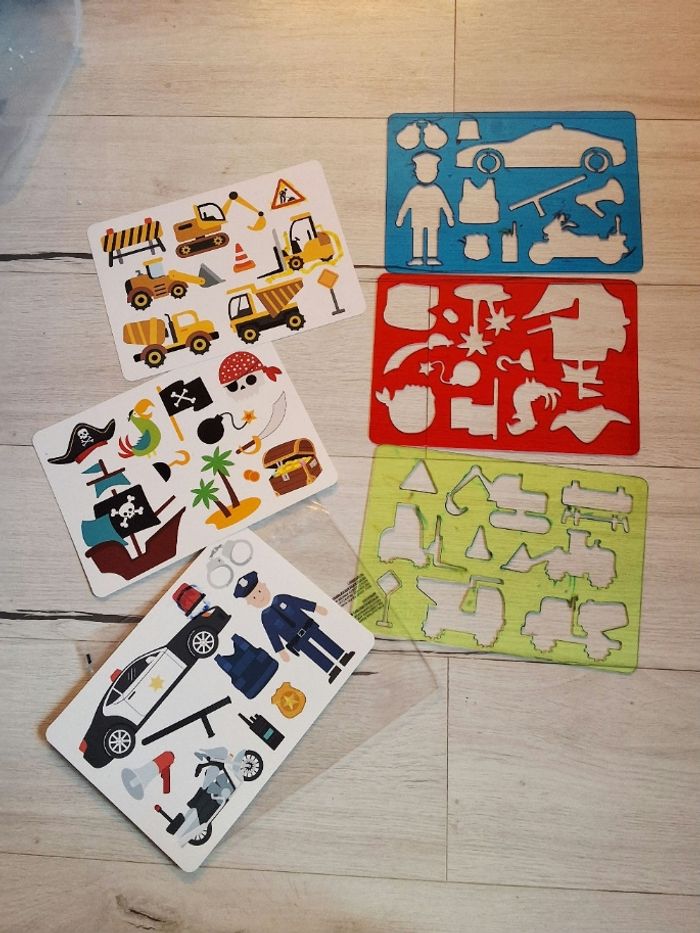 Règle de dessin pochoir à dessiner motifs police pirate véhicules chntier et coloriages