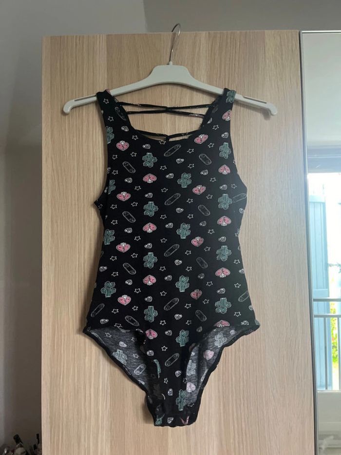 Body dos croisé