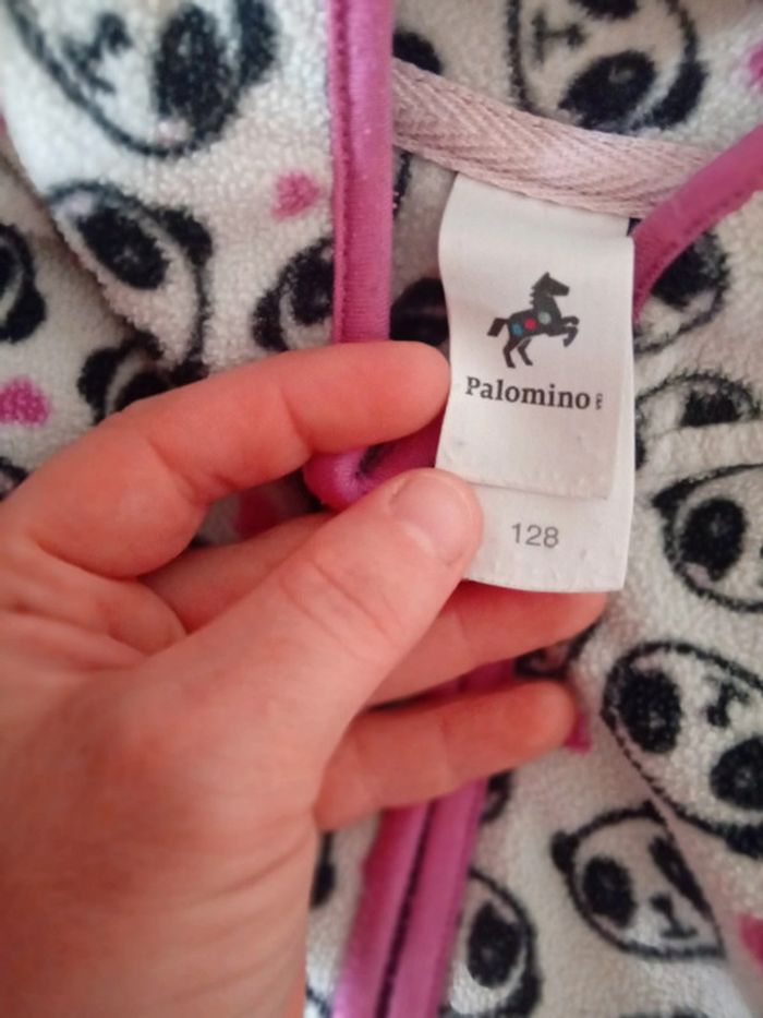 Joli pull à tirette.  8 ans. - photo numéro 16
