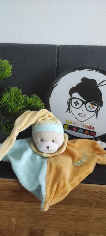 Doudou plat ours orange bleu jaune baby nat ancien bonnet marron blanc didou