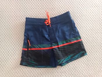 Short de bain bleu marine et orange Décathlon Taille 8-9 ans (131-140 cm)