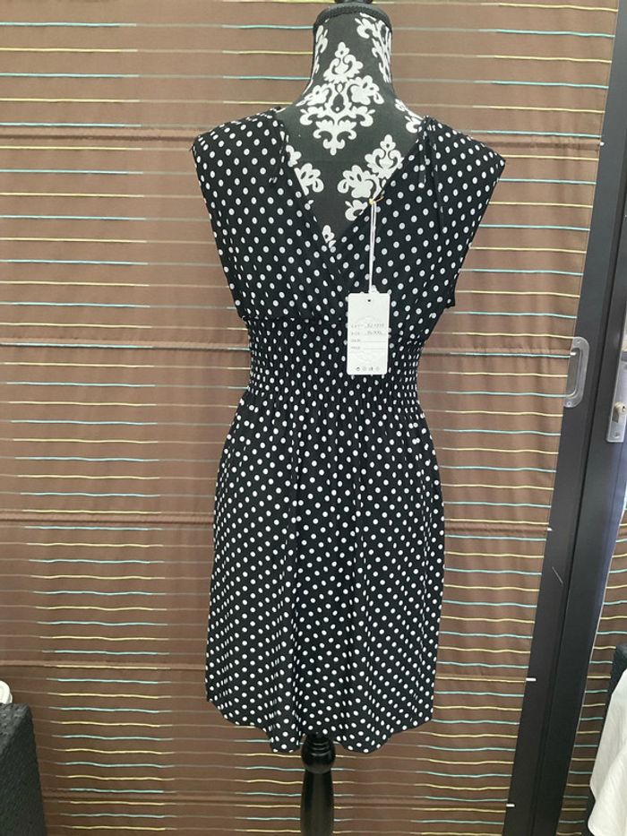 Robe noire à pois blanc neuve xl/ xxl neuve (n°9) - photo numéro 2