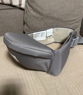 Porte bébé à la hanche