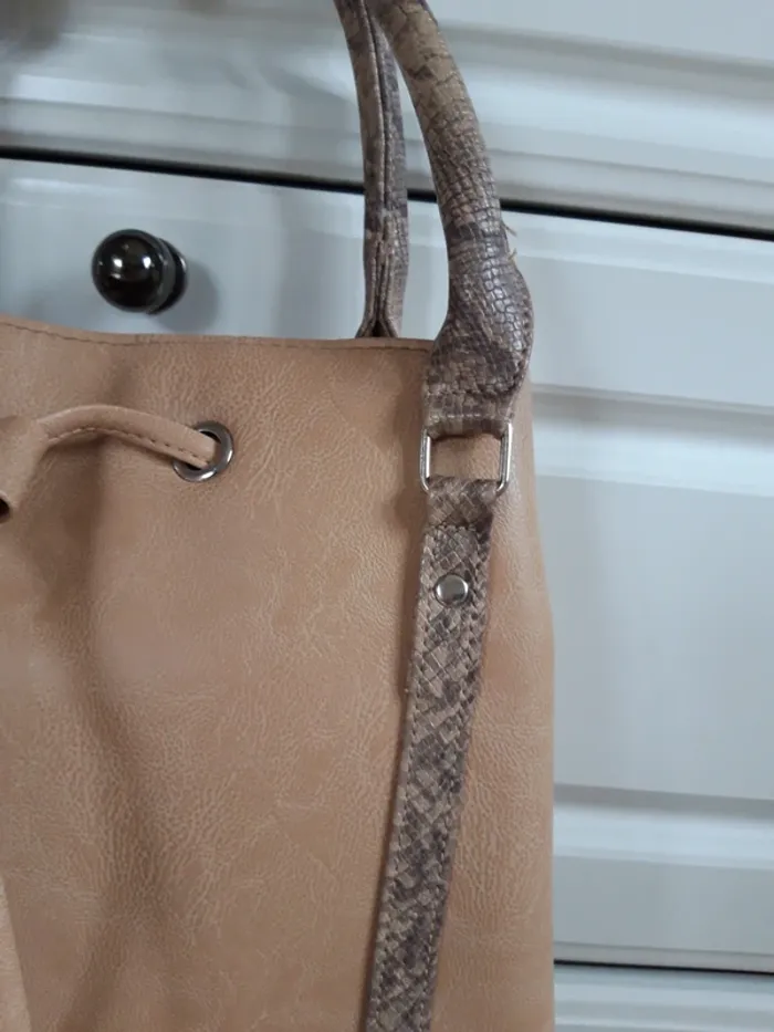 Sac style sac seau porté main et bandoulière - photo numéro 2