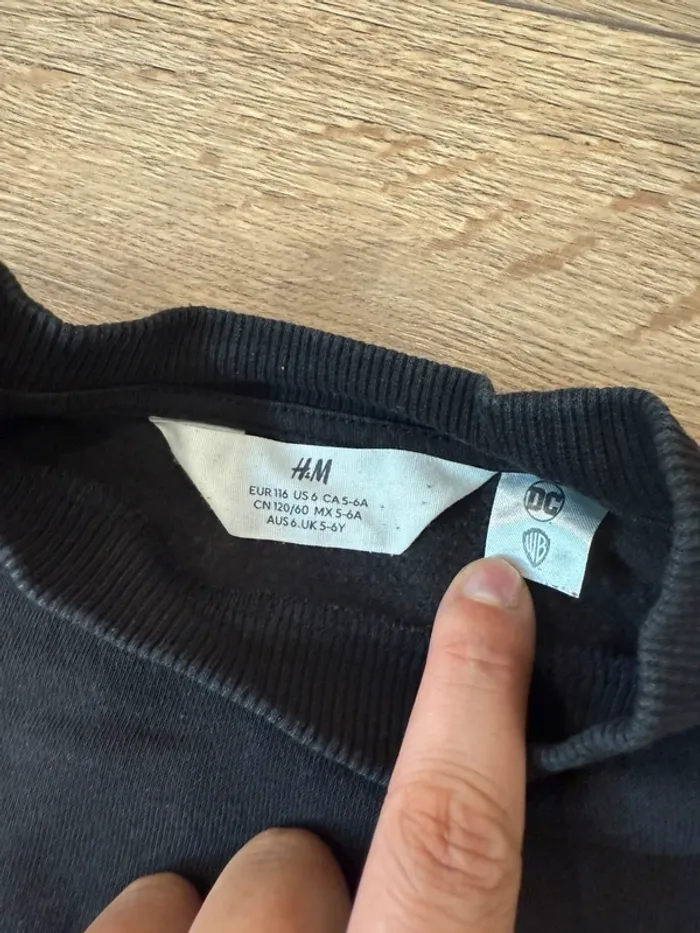 Sweat garçon Batman, noir et blanc - H&M taille 110/116 cm - photo numéro 4