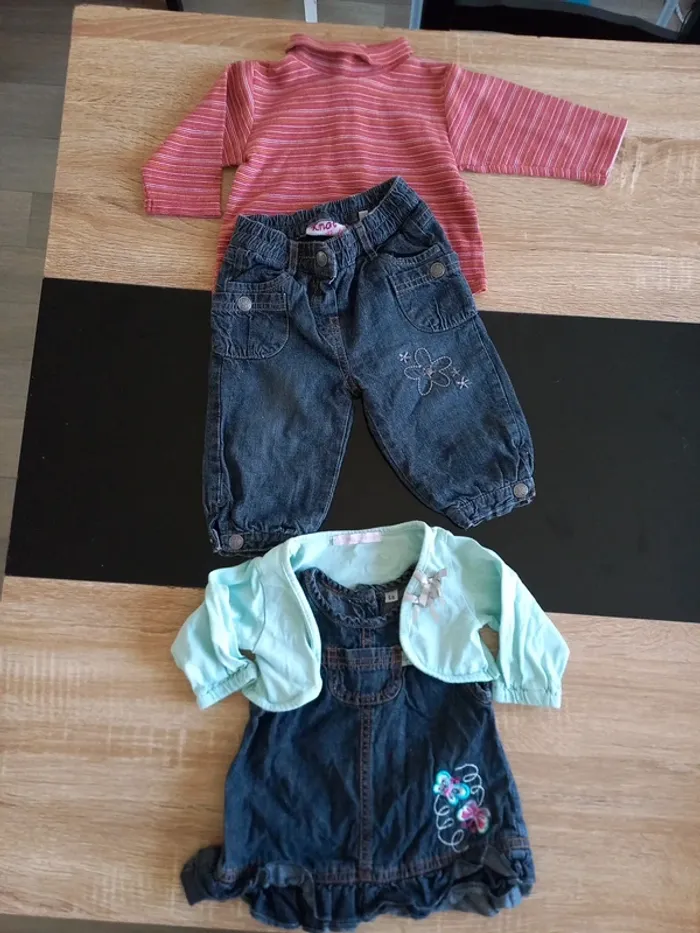 Jean's robe et 2 hauts bébé fille 6 mois - photo numéro 2