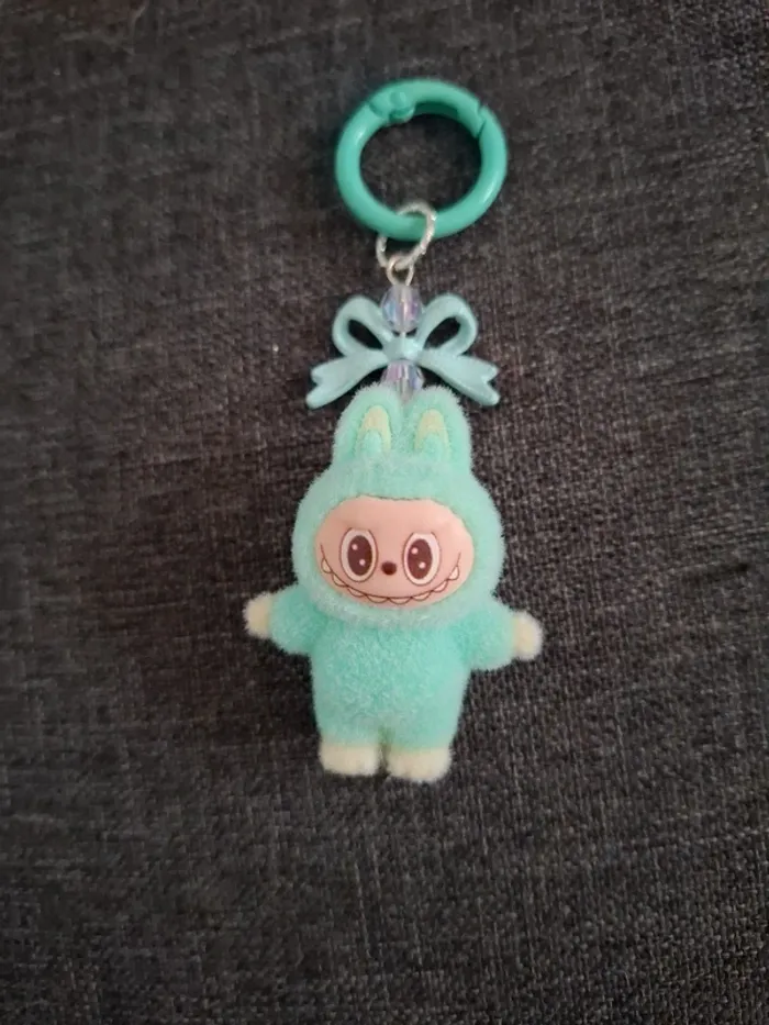 Porte clé labubu