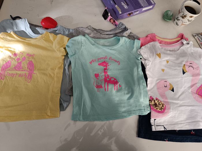 Lot de t shirt - photo numéro 3