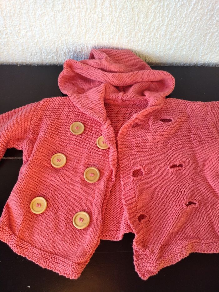 Gilet laine avec capuche