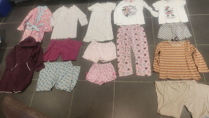 Lots de vêtements fille 8 ans - photo numéro 10