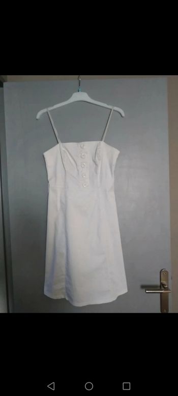 Robe à bretelles