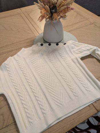 Pull tressé neuf