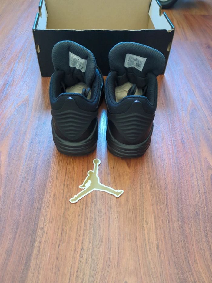 Jordan max aura 5 noir - photo numéro 6