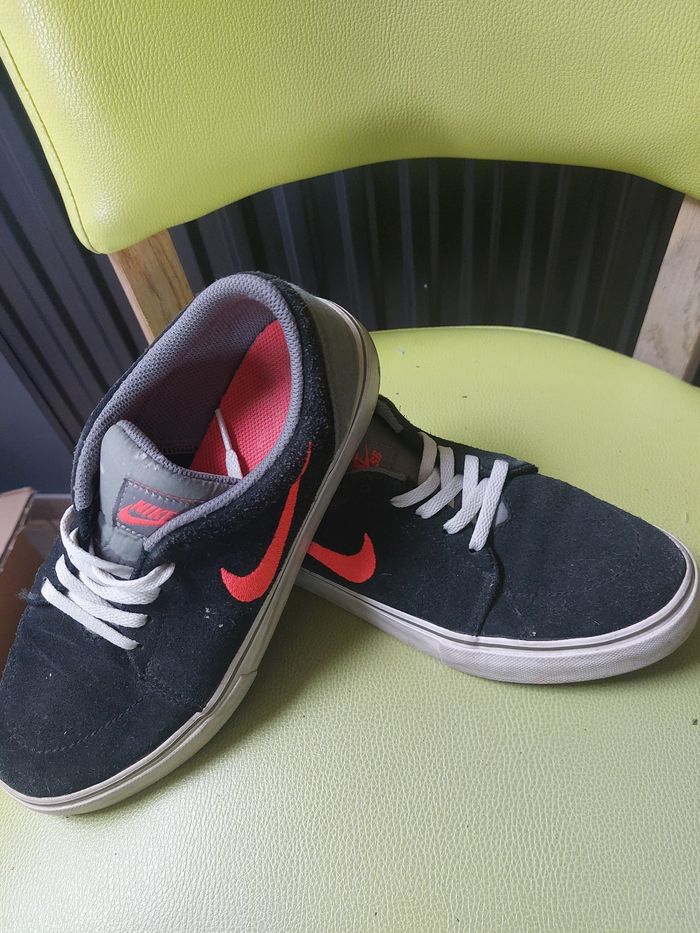 Baskets Nike pointure 38 - photo numéro 2