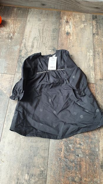 Très belle robe  tao 9 mois en très bon état 👌