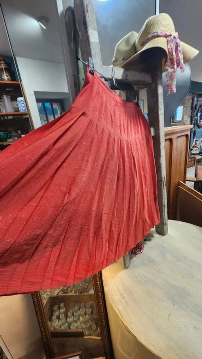 Superbe jupe plissée vintage fluide et satinée - photo numéro 2