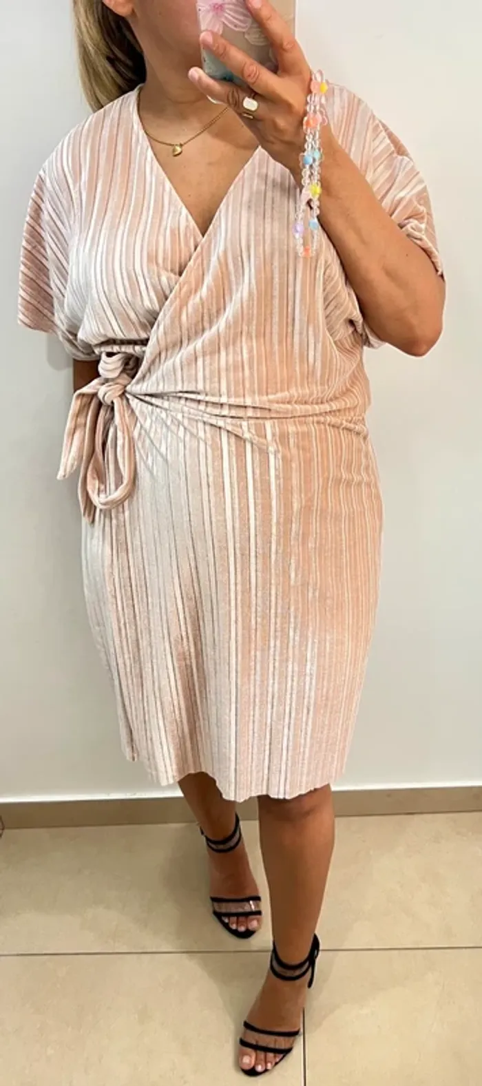 Robe Porte Feuille Plissée En Velours Taille L