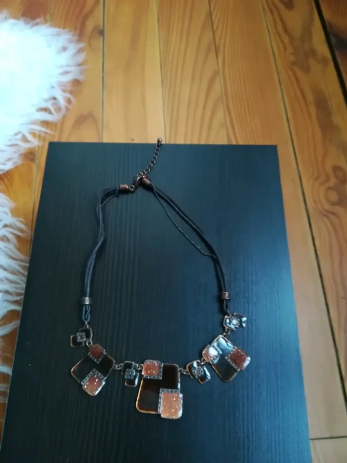Collier - photo numéro 3