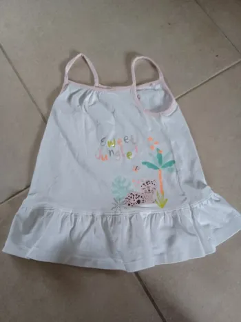 Haut à bretelles 3 ans neuf