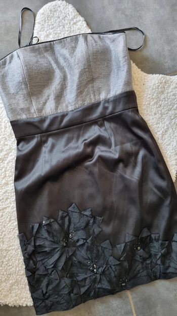 Robe bustier manoukian superbe noir grise idéal fêtes soirée 38