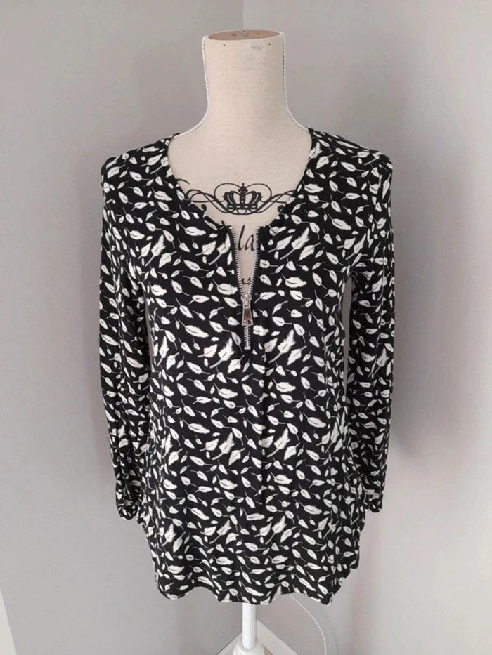 Blouse manches longues noire avec motifs plumes Noémie & Co t. 1 - photo numéro 2