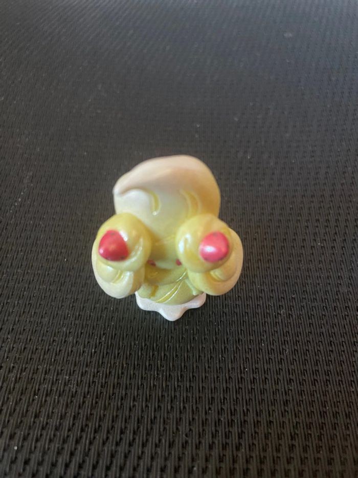 Figurine Charmilly Alcremie Pokémon Nintendo 4,5cm Jazwares brillant. - photo numéro 3