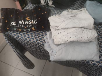 Lot 4 pièces taille 1mois