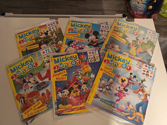 Magazines Mickey Junior