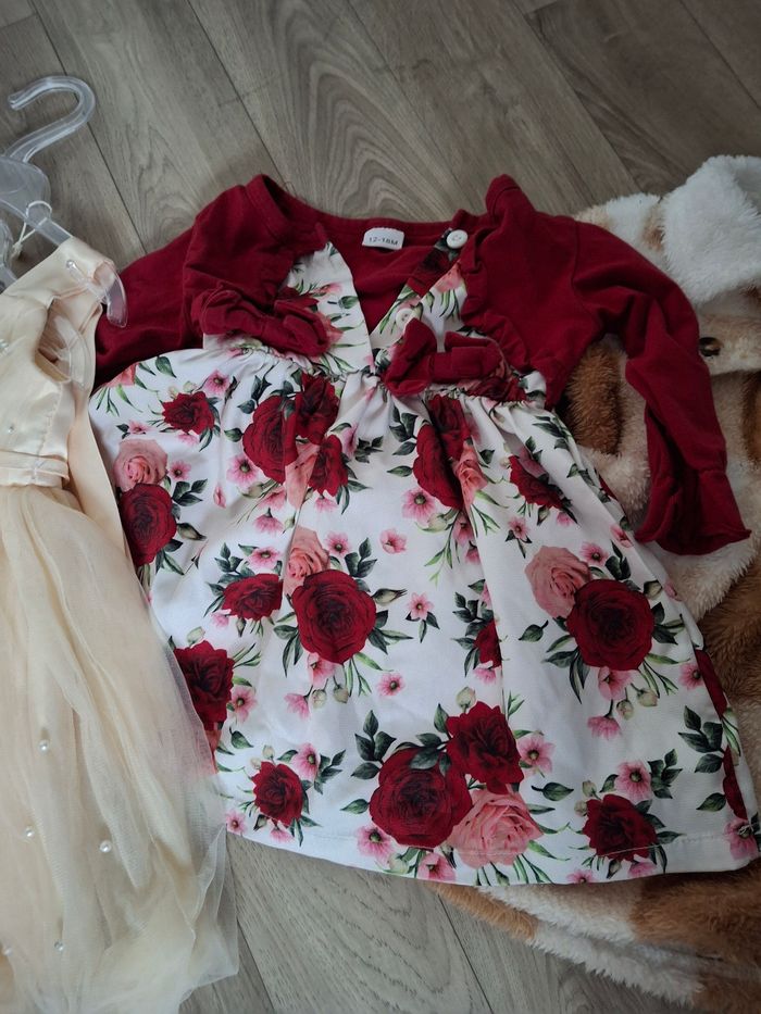 Lots de vetement fille 18 mois - photo numéro 3