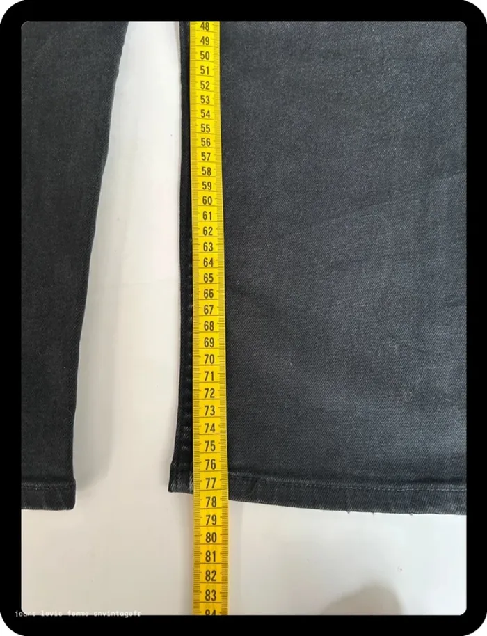 Jean Levi's Femme Noir | Slim Fit Tapered Leg | Taille W28 FR38 | Très Bon État | BP71 - photo numéro 9