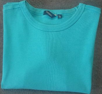 T-Shirt manches courtes. 