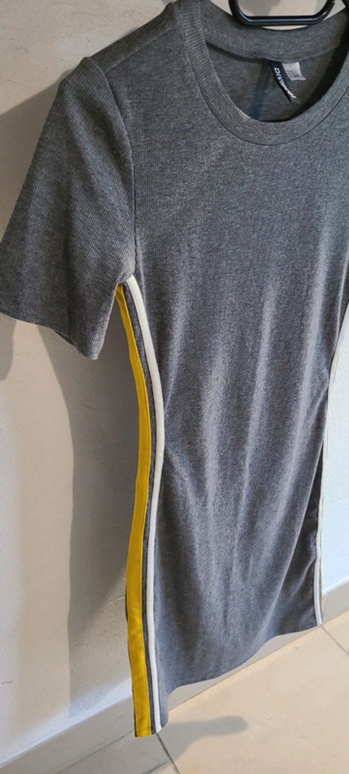 Robe H&M Divided 38 - photo numéro 3