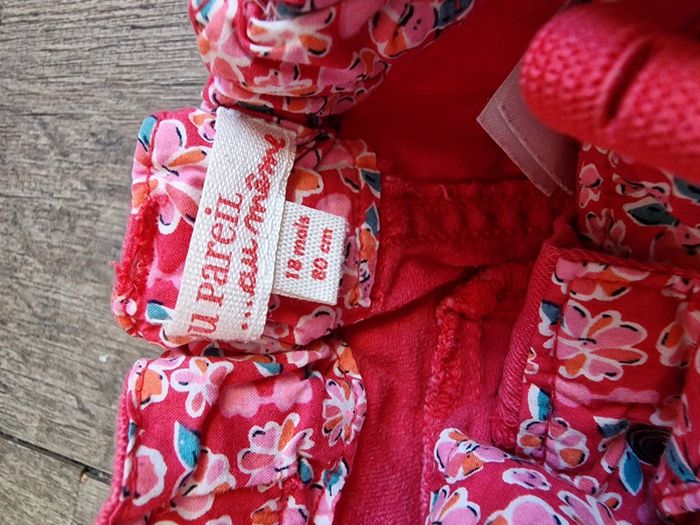 Jean rose 18 mois du pareil au même - photo numéro 3