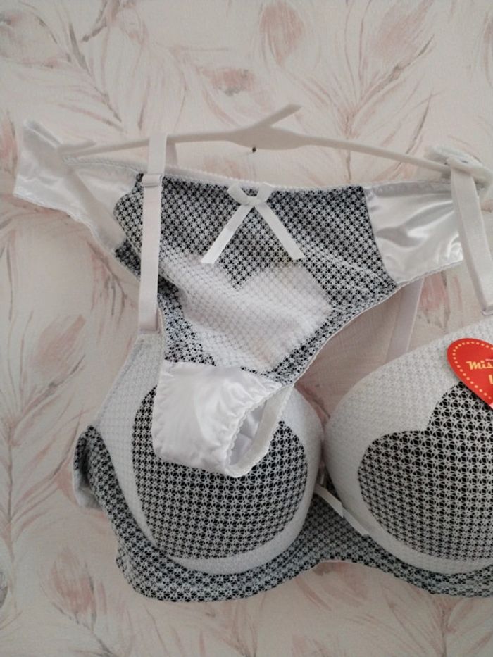 Soutien gorge ensemble - photo numéro 3