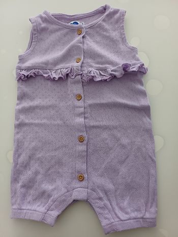 Combishort neuve taille 9 mois