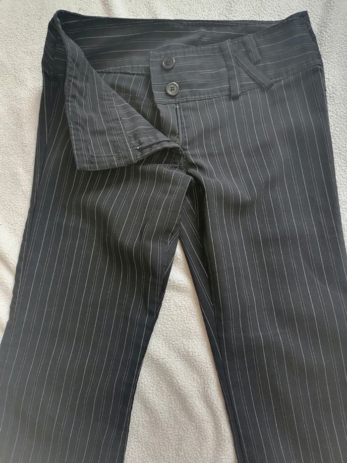 Pantalon noir rayé kiabi T38