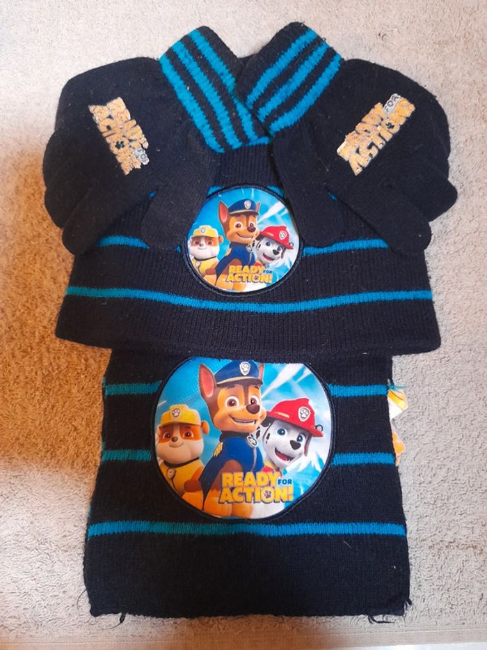 Écharpe ,bonnet et gants