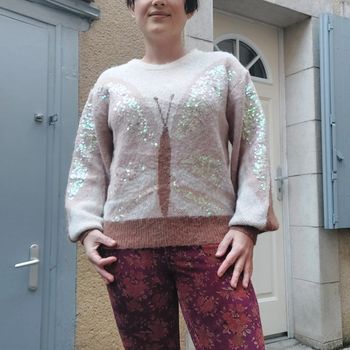 Magnifique pull neuf taille unique