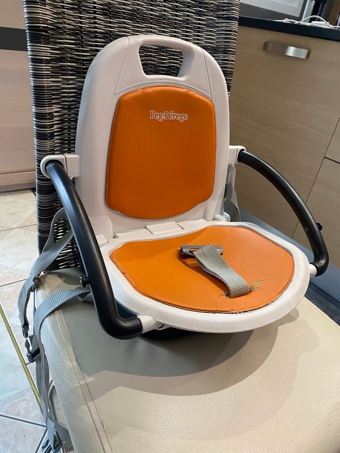 Réhausseur siège Bebe peg perego rialto chaise haute - photo numéro 7