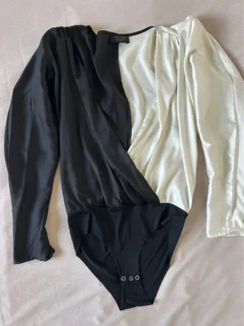 Body bicolore blanc noir  Zara Woman  taille S