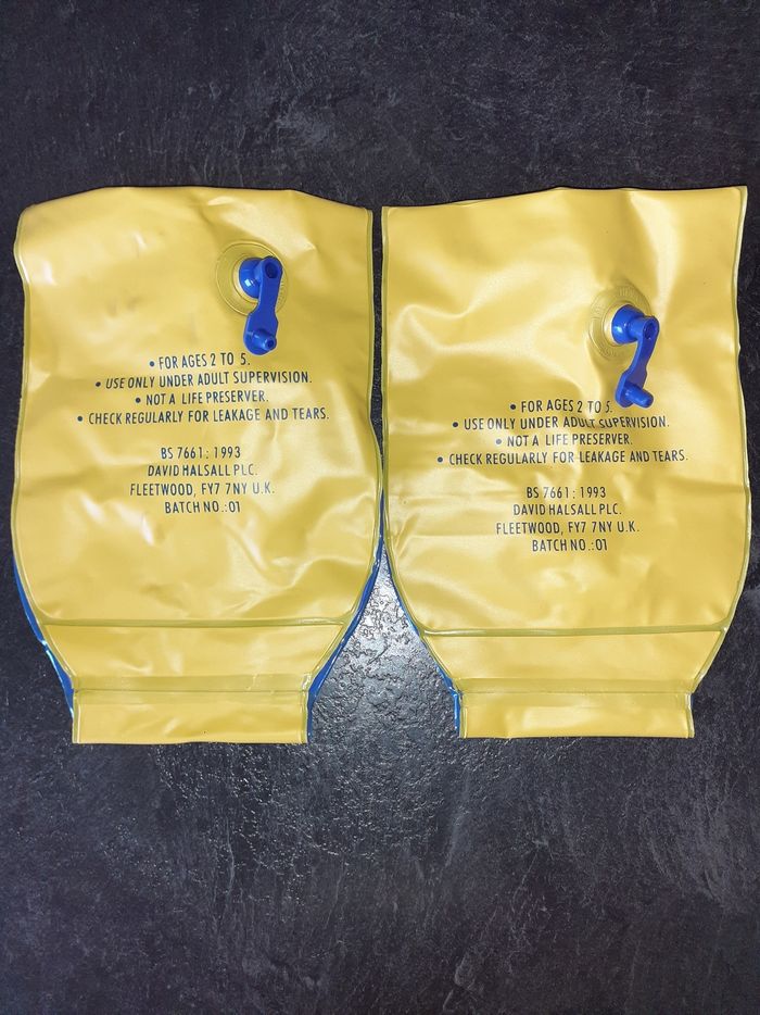 Brassards enfants 2-5 ans neufs - photo numéro 2