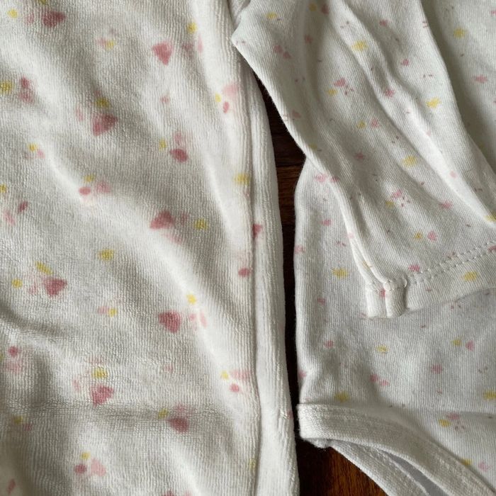 Lot pyjama velours et body Bouchara 6 mois - photo numéro 2