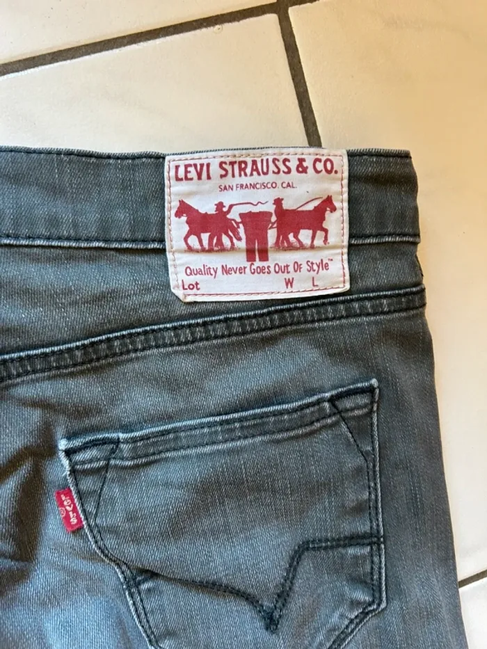Jean noir Levi Strauss homme L 40/42 Tbe - photo numéro 5