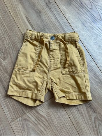 Short 4 ans